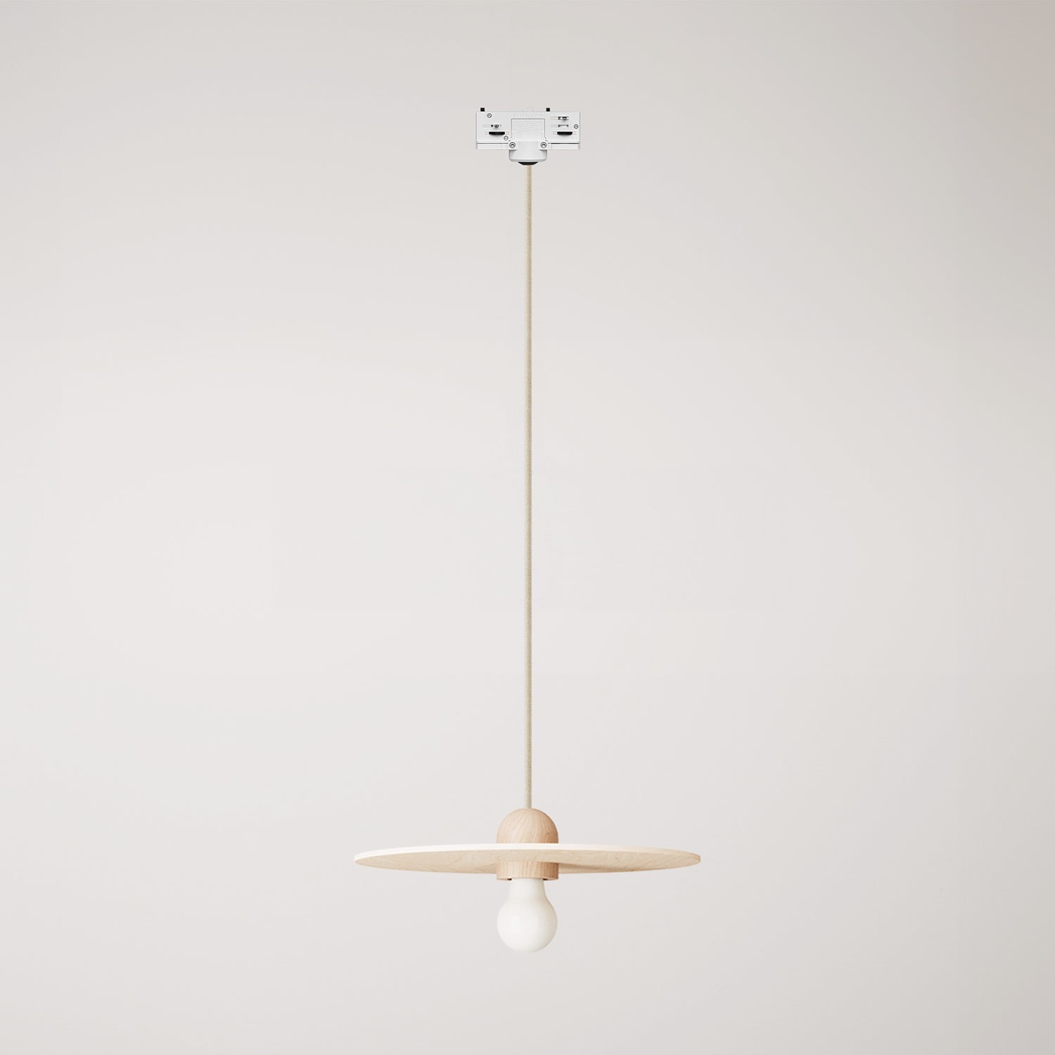 Houten track lamp met textiel kabel en UFO lampenkap