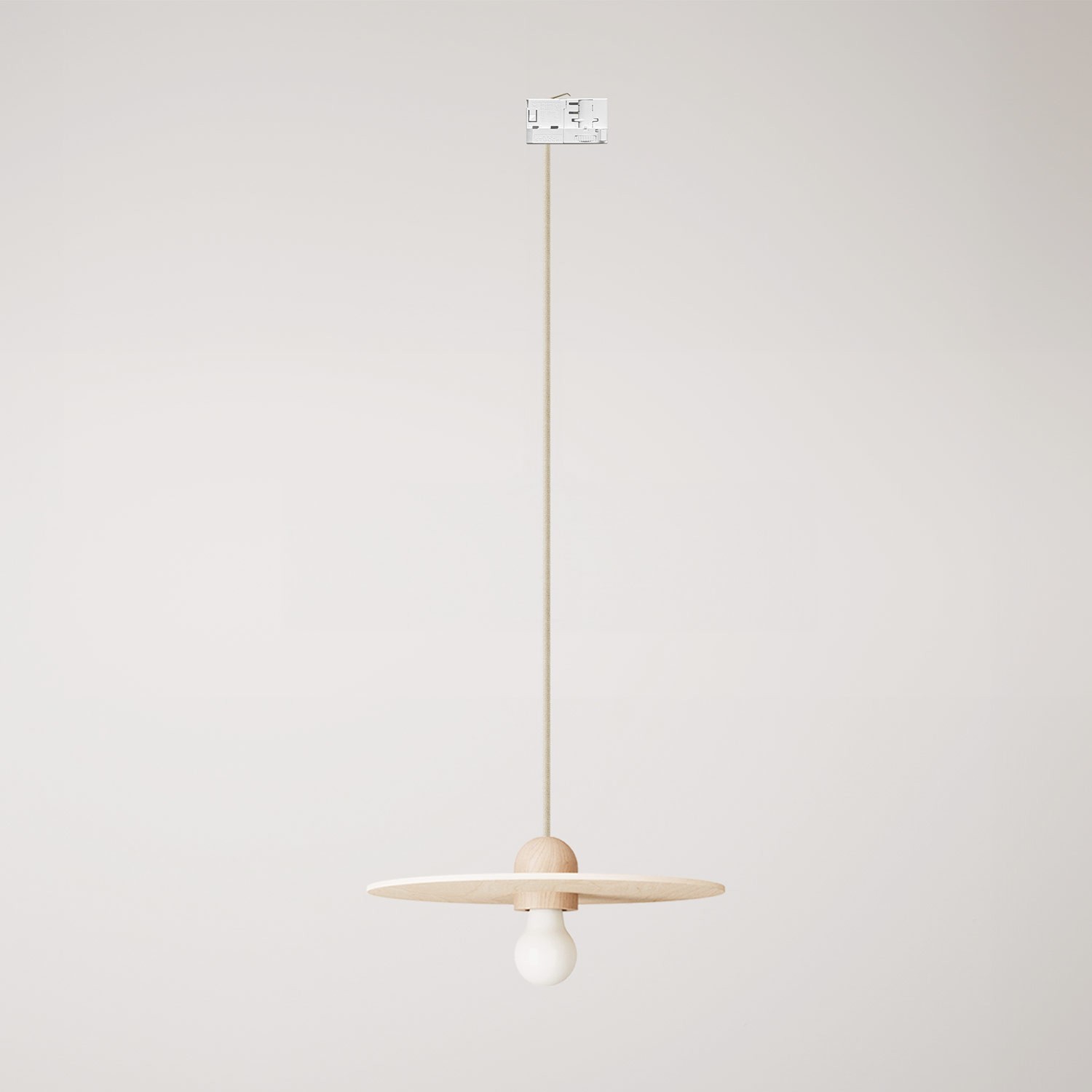 Houten track lamp met textiel kabel en UFO lampenkap