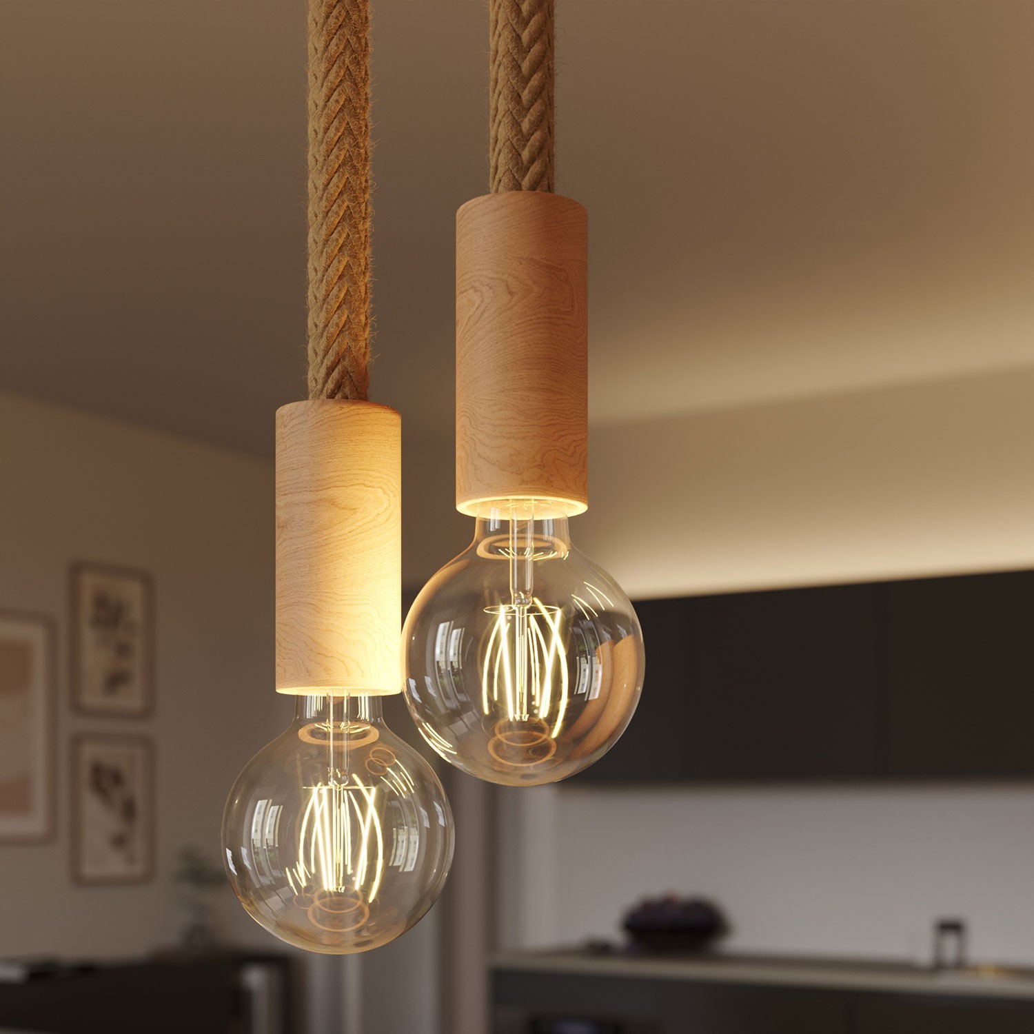 Hanglamp met lichtpunten, touw en houten afwerking